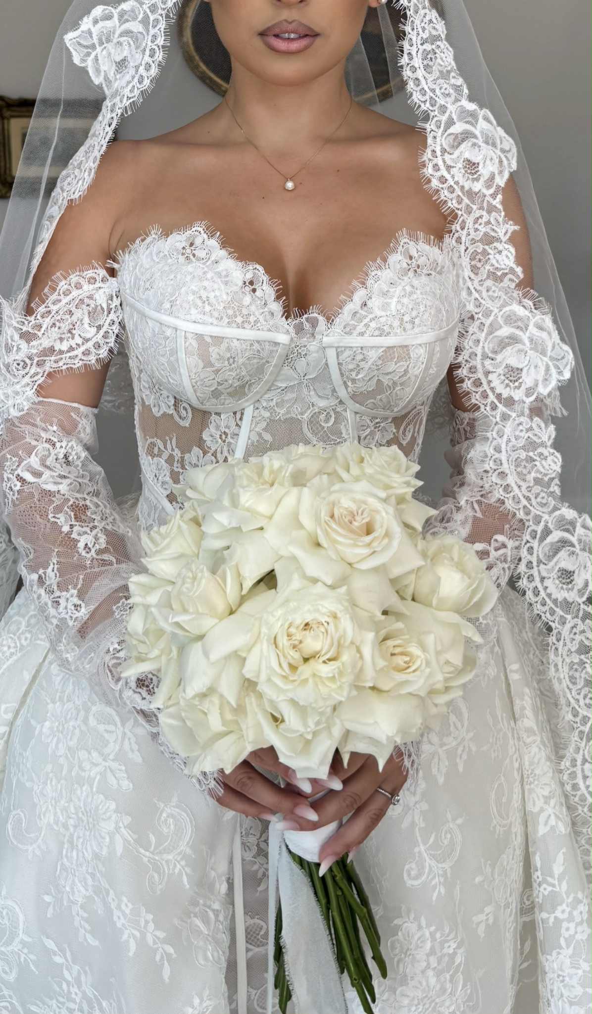 Imagini de la nunta lui Florinel Coman. Mirel Rădoi a fost naș, iar Gigi Becali s-a aflat printre invitați: „Mi-a adus 6 milioane de euro”