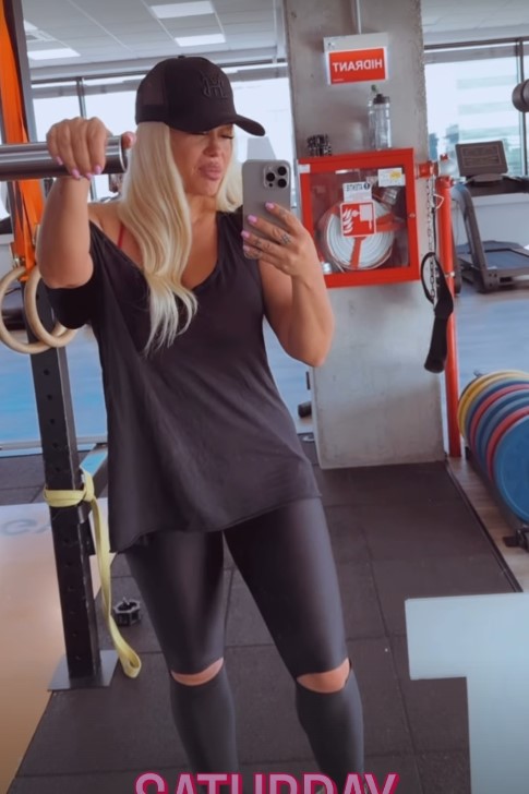 Câte kilograme are Anda Adam. Artista a răbufnit după ce fanii i-au criticat silueta: „Nu am încurajat anorexia”