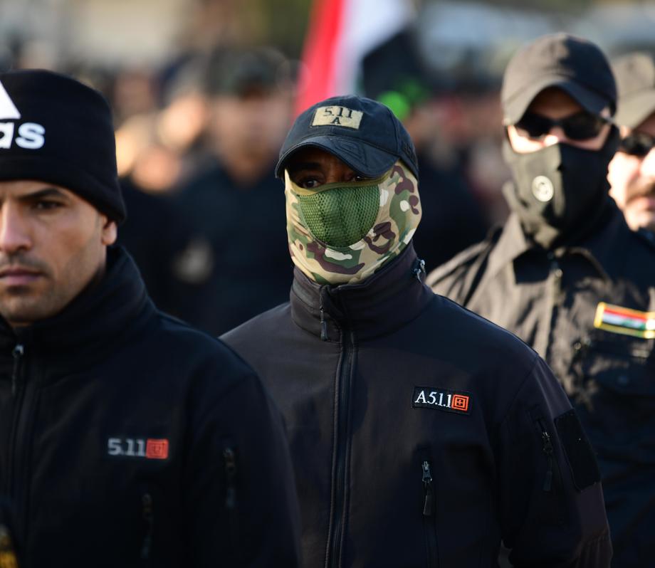 Stare de asediu la ambasada SUA din Bagdad. Mii de protestatari violenți au strigat ”Moarte Americii”