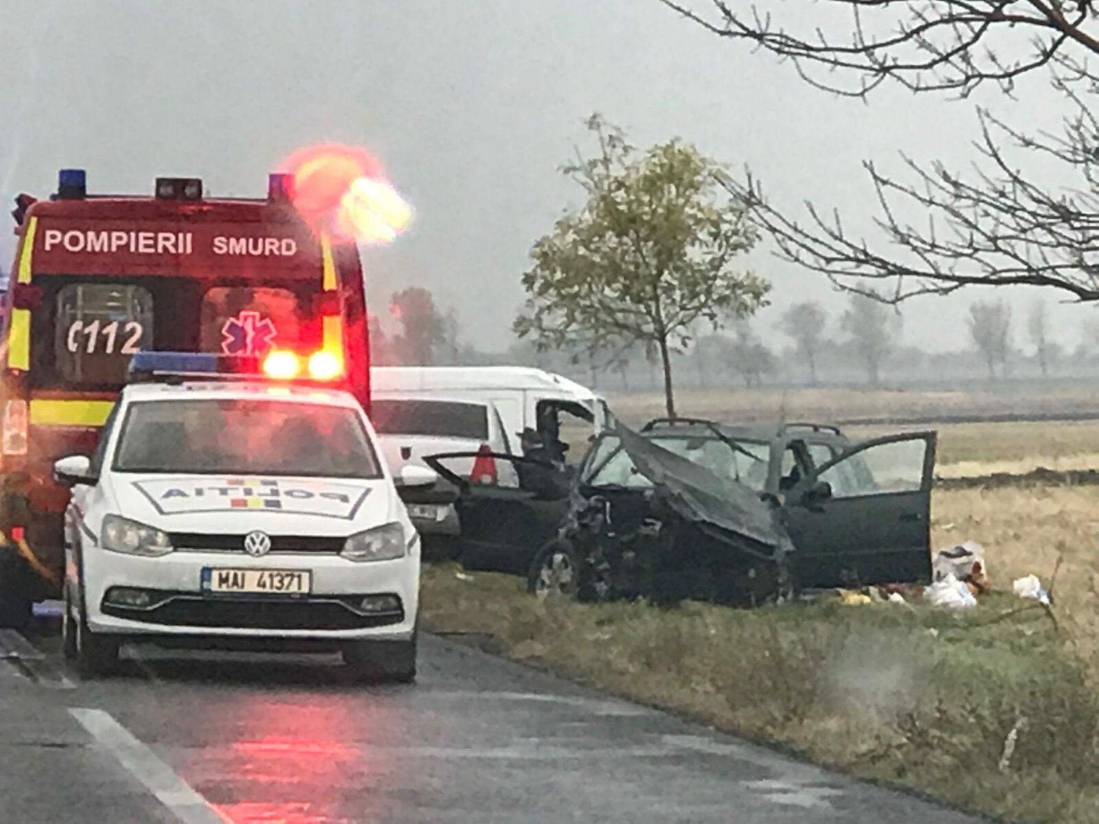 FOTO: Patru răniți, între care un copil de un an și mama lui, într-un accident pe ”Șoseaua Morții”, în județul Buzău