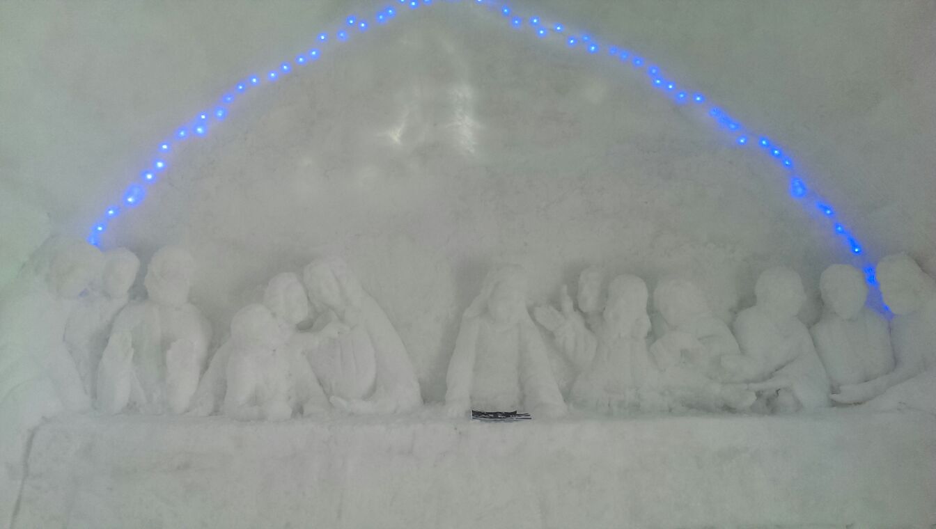 Biserica de gheață de la Bâlea Lac a fost sfințită. Lăcașul de cult de la peste 2.000 de metri este unic în Europa de Sud-Est | GALERIE FOTO