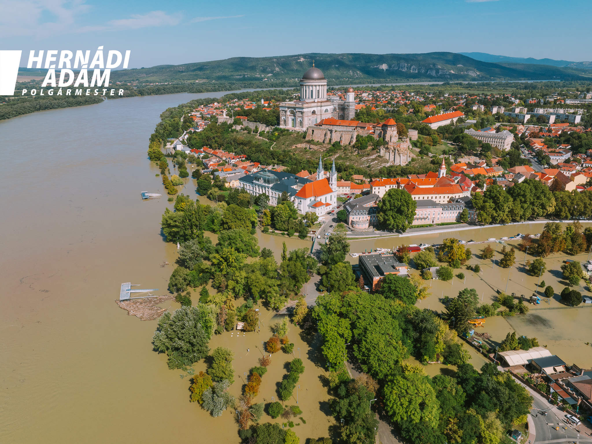Dunărea a inundat un întreg oraș aflat la 25 km de Budapesta. Viitura ajunge în România săptămâna viitoare