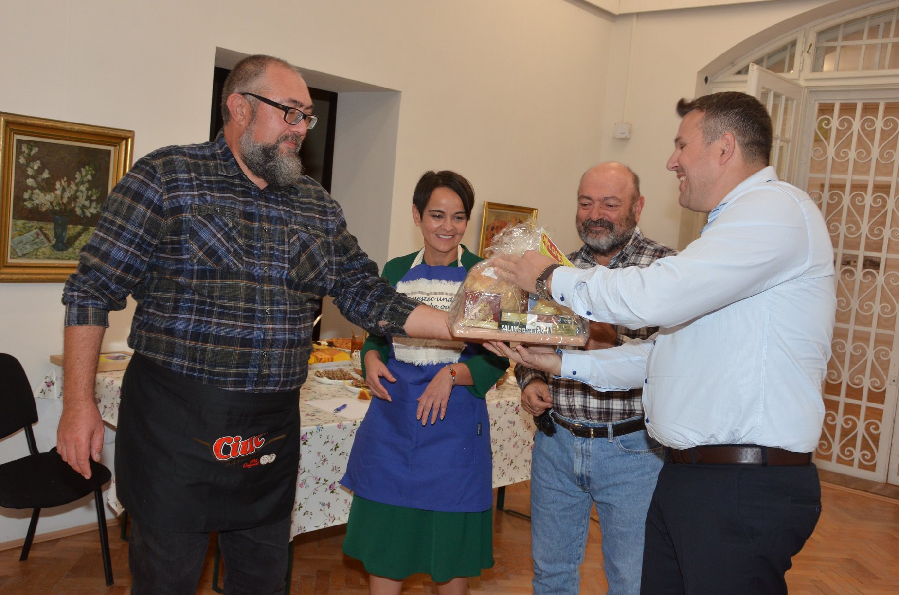 Concurs de reţete culinare din perioada comunistă, la Zalău. Printre preparate, parizerul pane şi pasta de slănină sau tortul de mămăligă cu magiun de prune