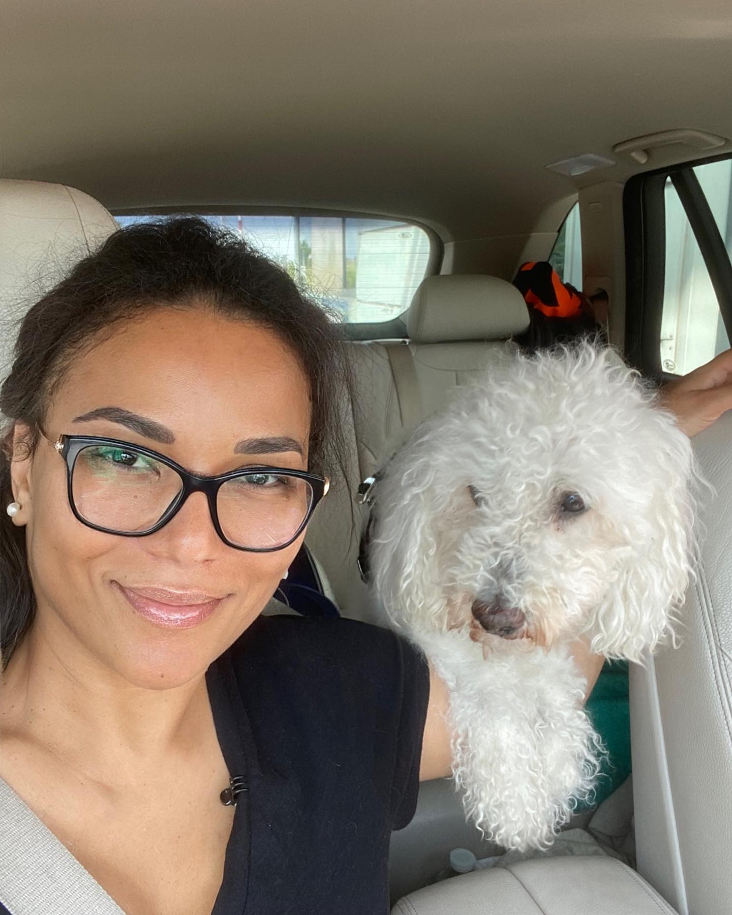 Cum arată și cu ce se ocupă Nadine. Artista a părăsit România, iar acum se află în Los Angeles