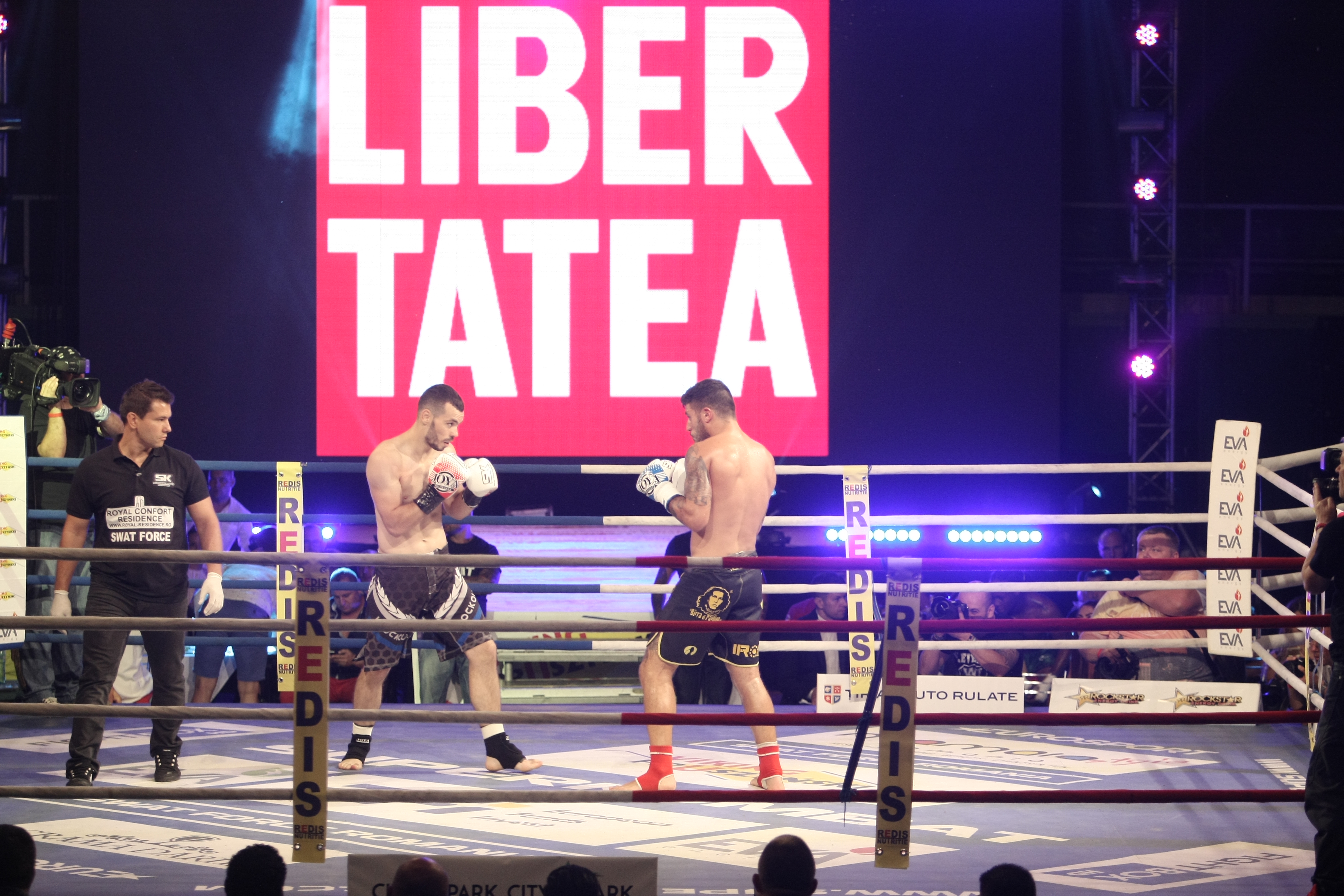 Superkombat. Seară cu pumni și cu picioare, dar nu de domnișoare! Bacary Sagna a venit la show | REZULTATELE GALEI