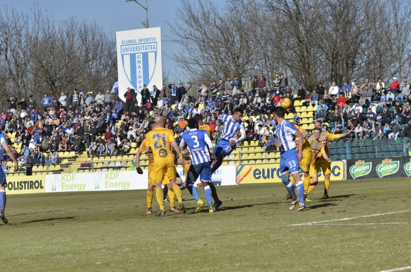 Liga I: CS U Craiova - Petrolul 2-0. Vătăjelu a deschis scorul, după ce tot el ratase un penalty, Nuno Rocha a închis tabela. Oltenii, în ”10” din min. 57! / VIDEO