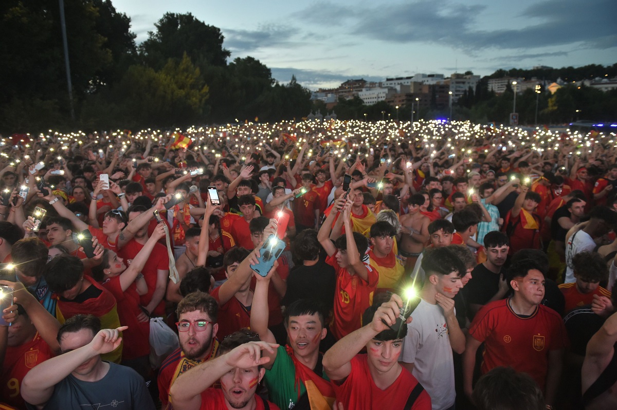 Toată Spania a sărbătorit în stradă victoria naționalei la EURO 2024. „Au jucat mai bine decât orice altă echipă. A fost extraordinar!” VIDEO