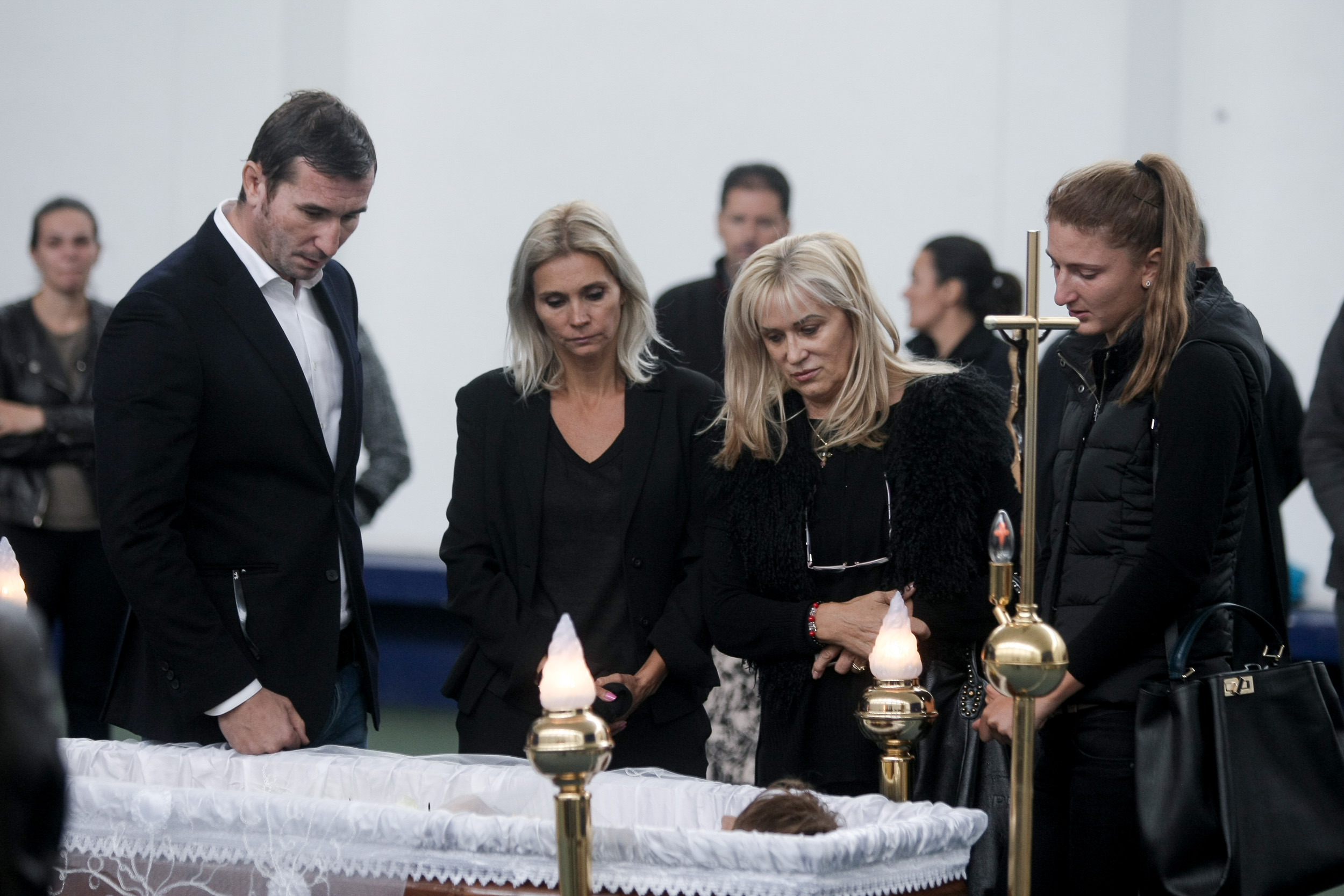 Lumea sportului și-a luat rămas bun de la Florența Mihai, cea care a descoperit-o pe Simona Halep și a antrenat-o pe Irina Begu. ^Mesaje emoționante de la cele două sportive pentru fosta mare jucătoare și antrenoare / FOTO
