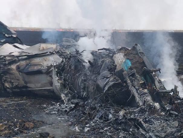 FOTO | Imagini cu avionul MIG 21 Lancer, după ce s-a prăbușit la baza Borcea