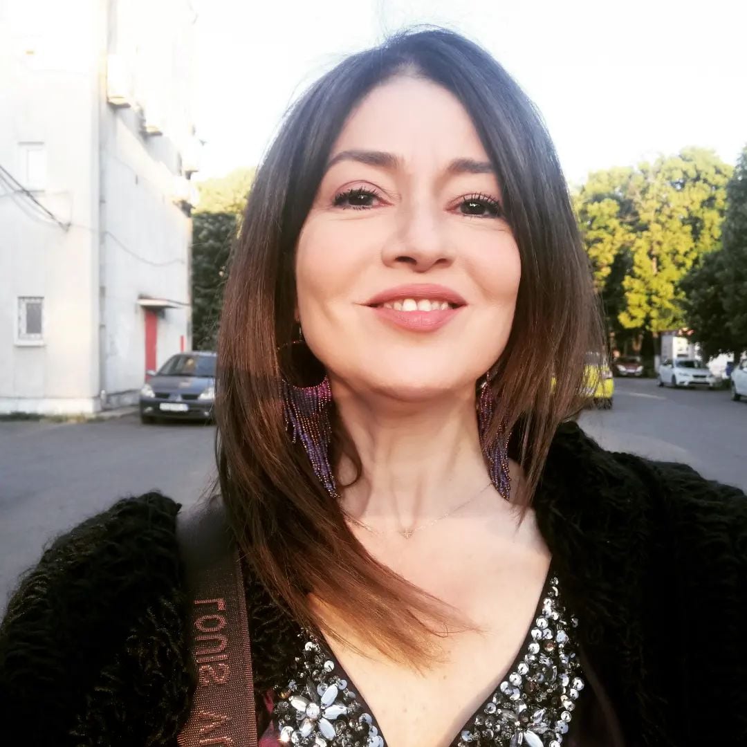 Cum a fost cerută în căsătorie Oana Sîrbu de niște soldați: „O nebunie. Am trăit zgomotos”