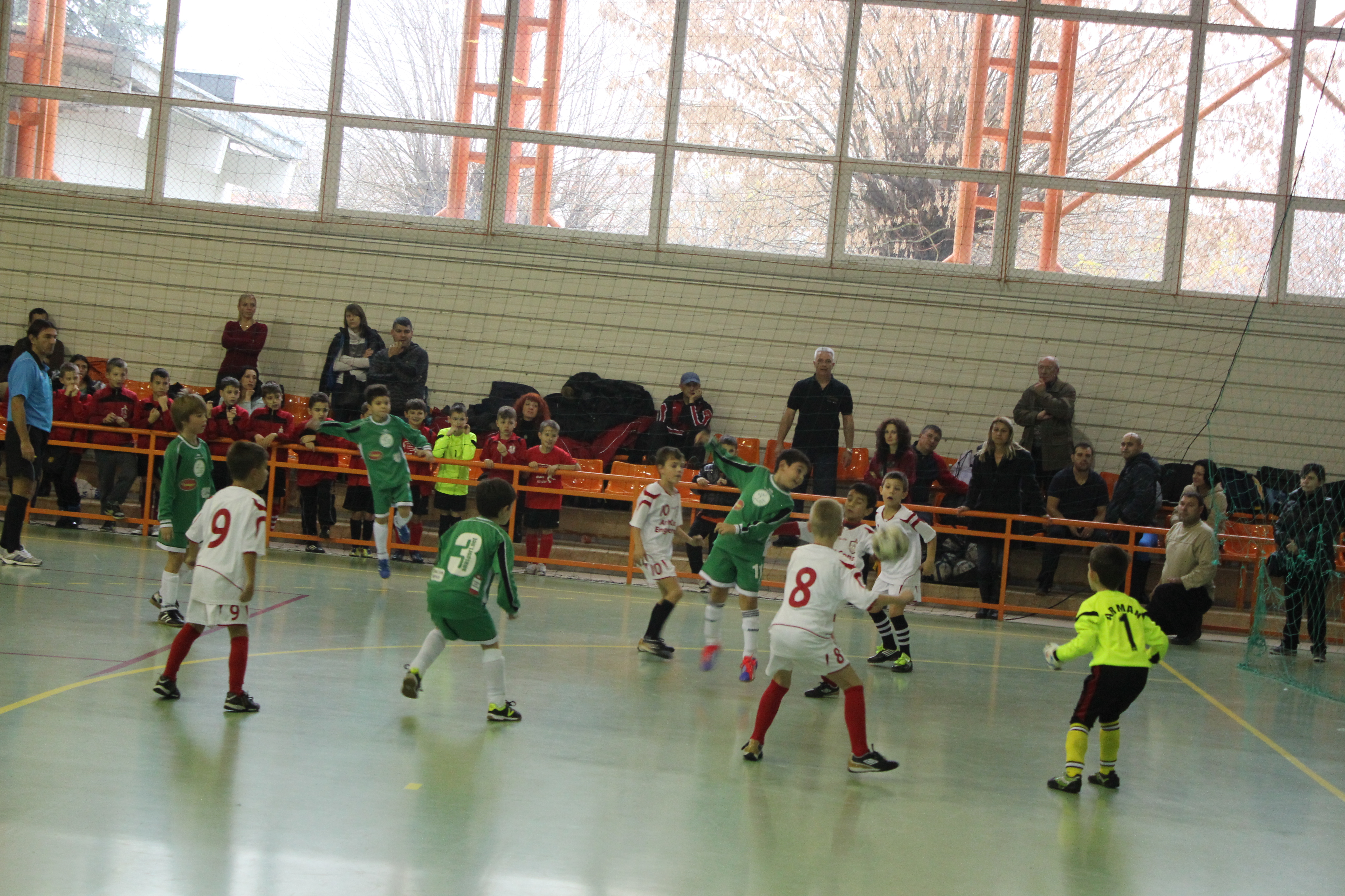 Cel mai tare turneu de fotbal pentru copii, Kids Winter Cup, reunește 42 de echipe și peste 500 de prichindei