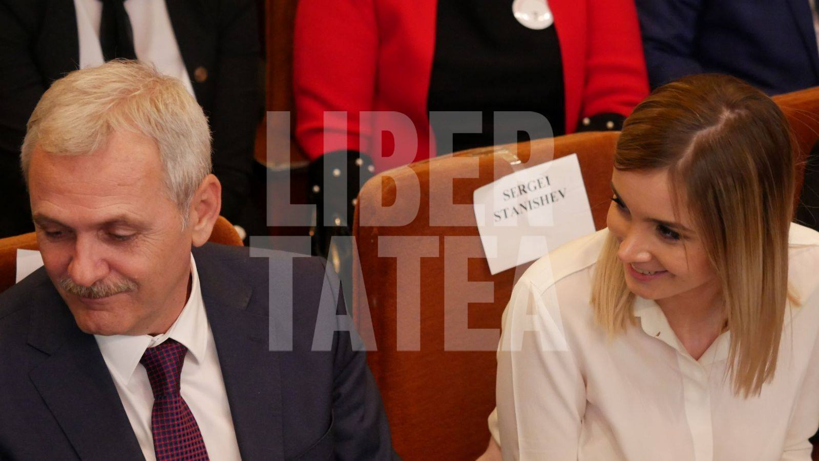 Fotografia zilei, cu Dragnea și Dăncilă. Congresul PSD, în imagini / GALERIE FOTO