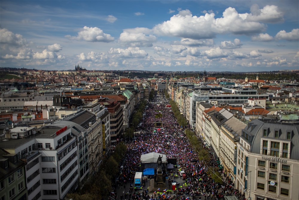 Manifestație cu mii de oameni la Praga. Cehii au cerut demisia guvernului, nemulțumiți de inflație și de prețurile mari la energie