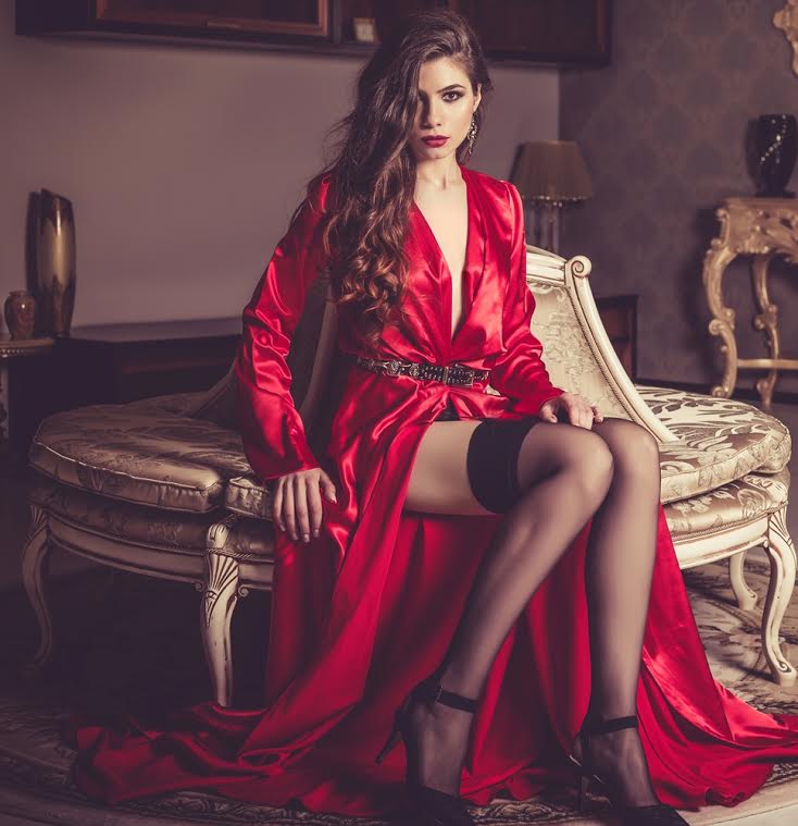O cunoscută cântăreață și-a cunoscut viitorul soț la... mănăstire: "A fost dragoste la prima vedere"