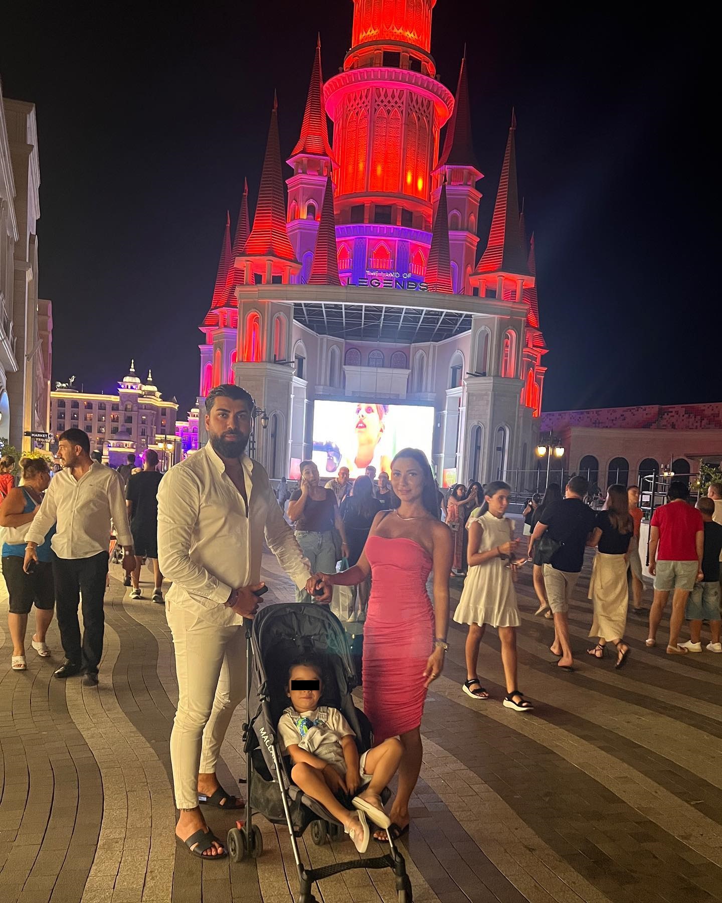 Cu cine a plecat în vacanță Raluca Pastramă, după zvonurile divorțului de Ibrahim. Se relaxează în Turcia