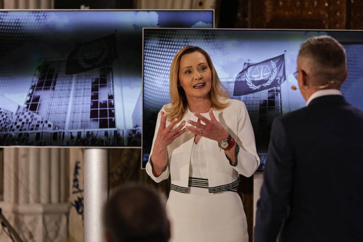 Vedeta PRO TV care i-a dat Elenei Lasconi să mănânce în trecut. A îngrijit-o și a spălat-o: „Am stat o lună în spital”