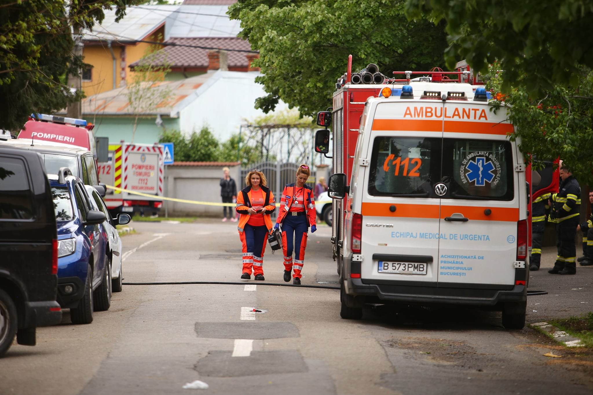 Copila de 5 ani ținută ostatică în casă de propriul tată, în Chiajna, a fost eliberată după 28 de ore. Cum s-au derulat negocierile