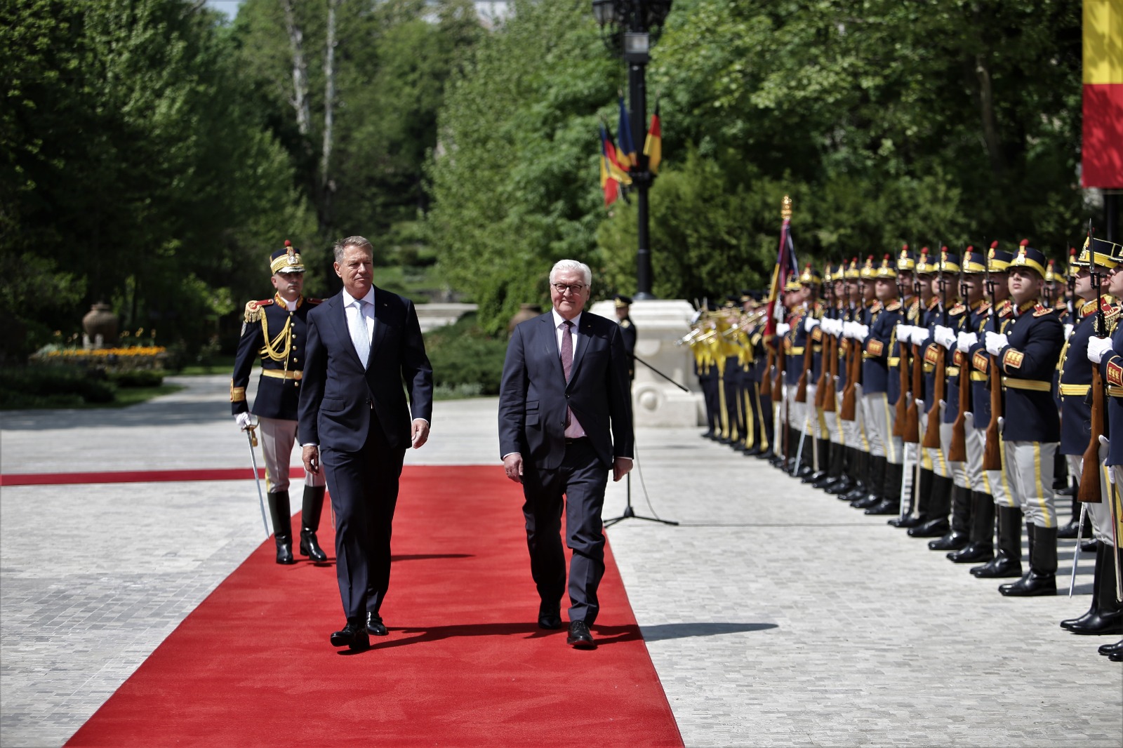 Klaus Iohannis, după întrevederea cu președintele german Frank-Walter Steinmeir: „Sprijinim un embargo pe petrolul rusesc”