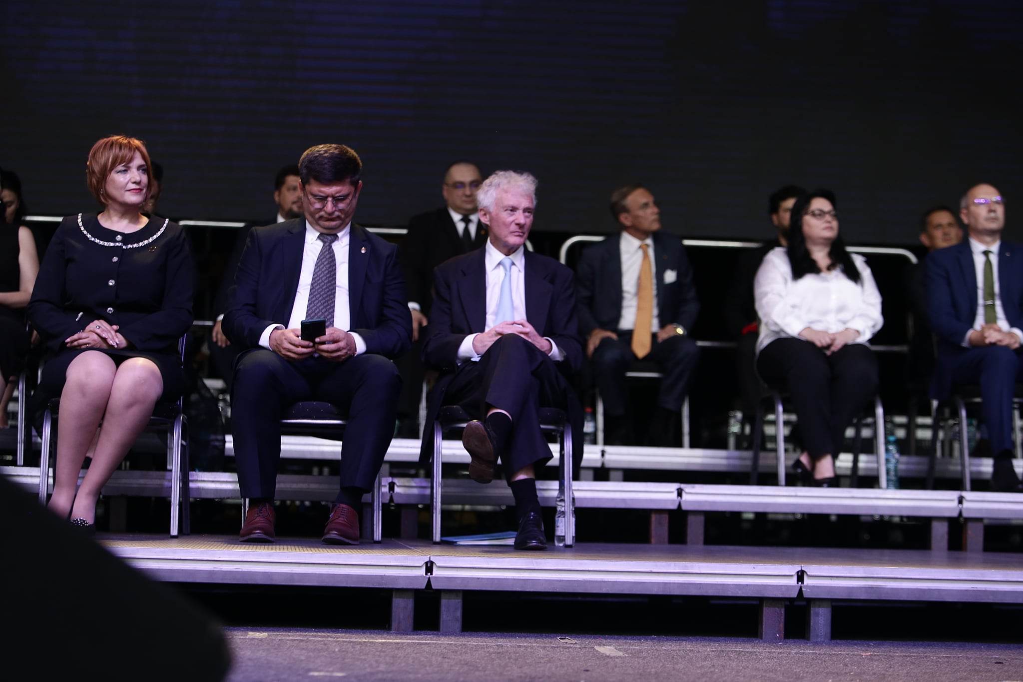 AUR și-a lansat candidații la europarlamentare în fața a mii de susținători. Simion: Dacă Viktor Orban își face temele, s-ar putea să-l vrem în proiectul nostru european