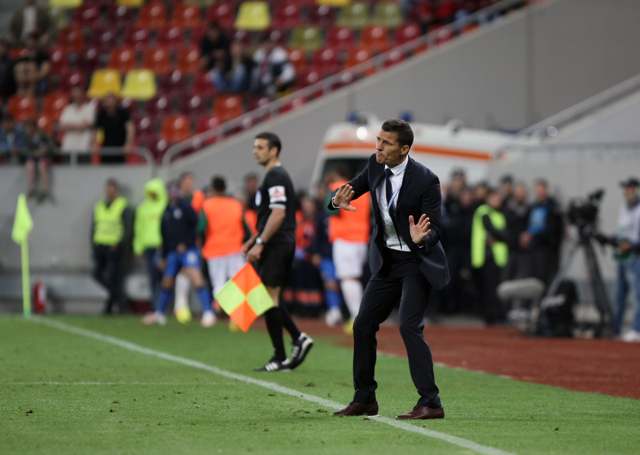 A înnebunit Gâlcă! Antrenorul de la Steaua a simțit cum îi fuge pământul de sub picioare