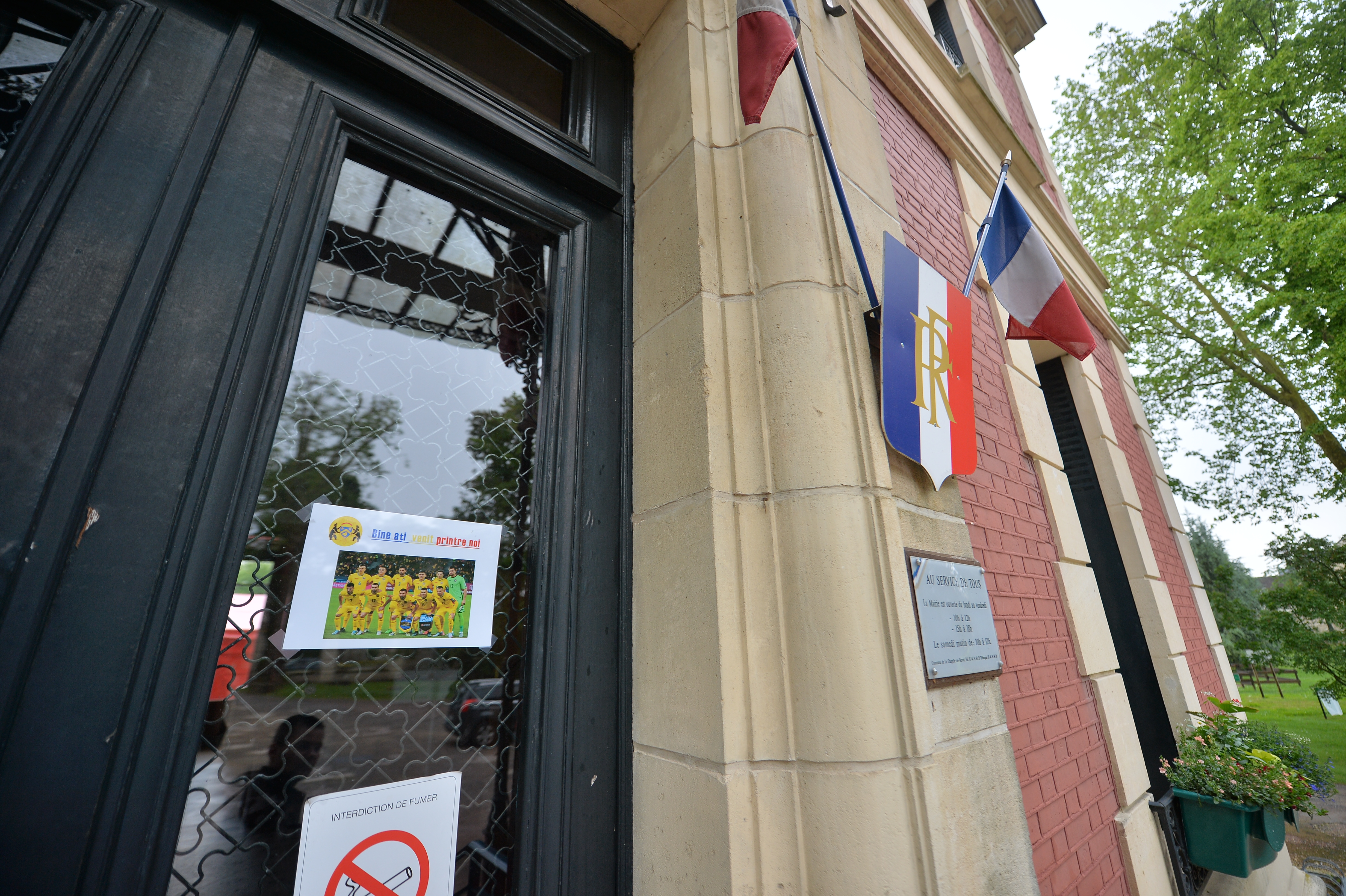 Euro 2016. Corespondență din Franța. Trupele antitero au controlat camerele tricolorilor de la hotelul în care vor locui în Franța. Naționala României ajunge duminică la Paris EXCLUSIV&FOTO
