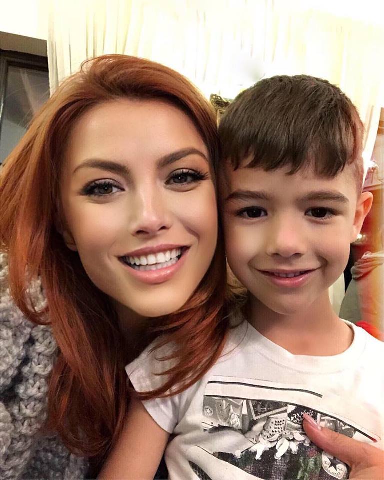 Moment special în familia Elenei Gheorghe. "Nu v-am spus, dar mai am un băiețel" | FOTO