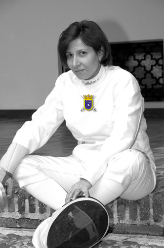 Ana-Maria Brânză susține o fostă colegă să-și îndeplinească visul în Spania. Ziua barmaniță, seara antrenoare de scrimă!