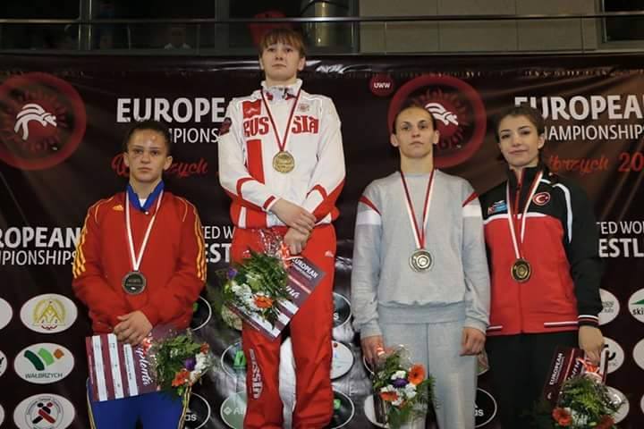 Așa arată o vicecampioană europeană de tineret! E luptătoare și e româncă!