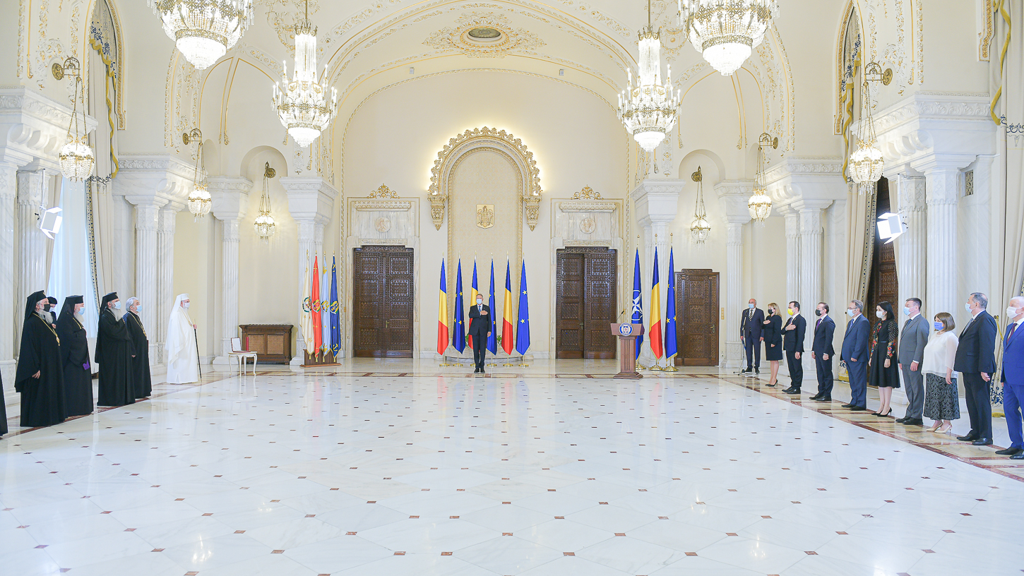 Patriarhul Daniel a împlinit 70 de ani şi a fost decorat de Klaus Iohannis