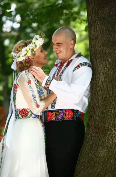 Imagini de arhivă cu Elena Lasconi. Cum arăta înaintea anilor 2000, când era corespondent PRO TV