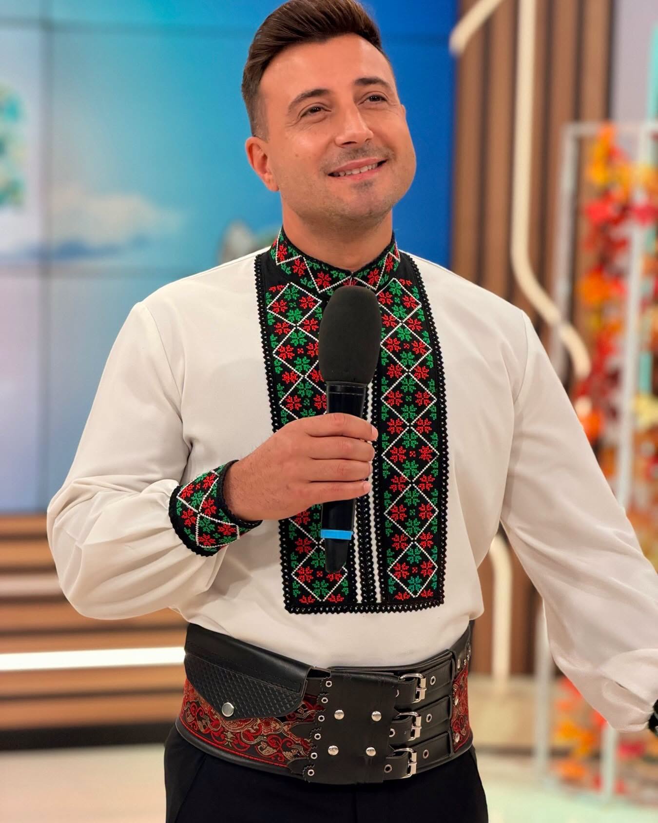 Pe ce a cheltuit Valentin Sanfira mulți bani