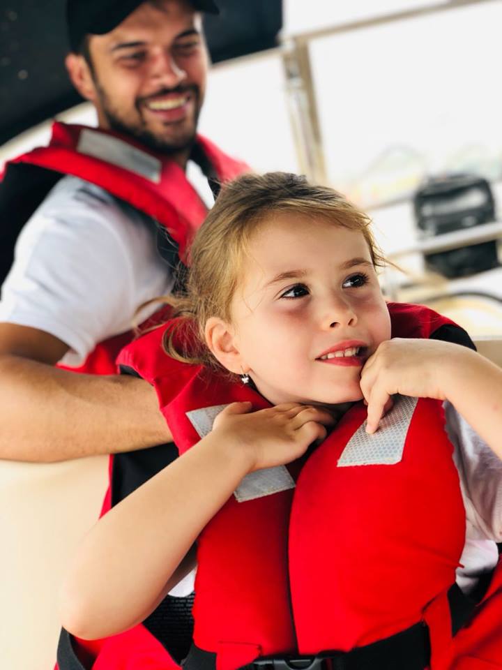 Oana Roman, vacanță în Deltă cu familia. "Am venit ca să-i arătăm Isei frumusețile României" | FOTO