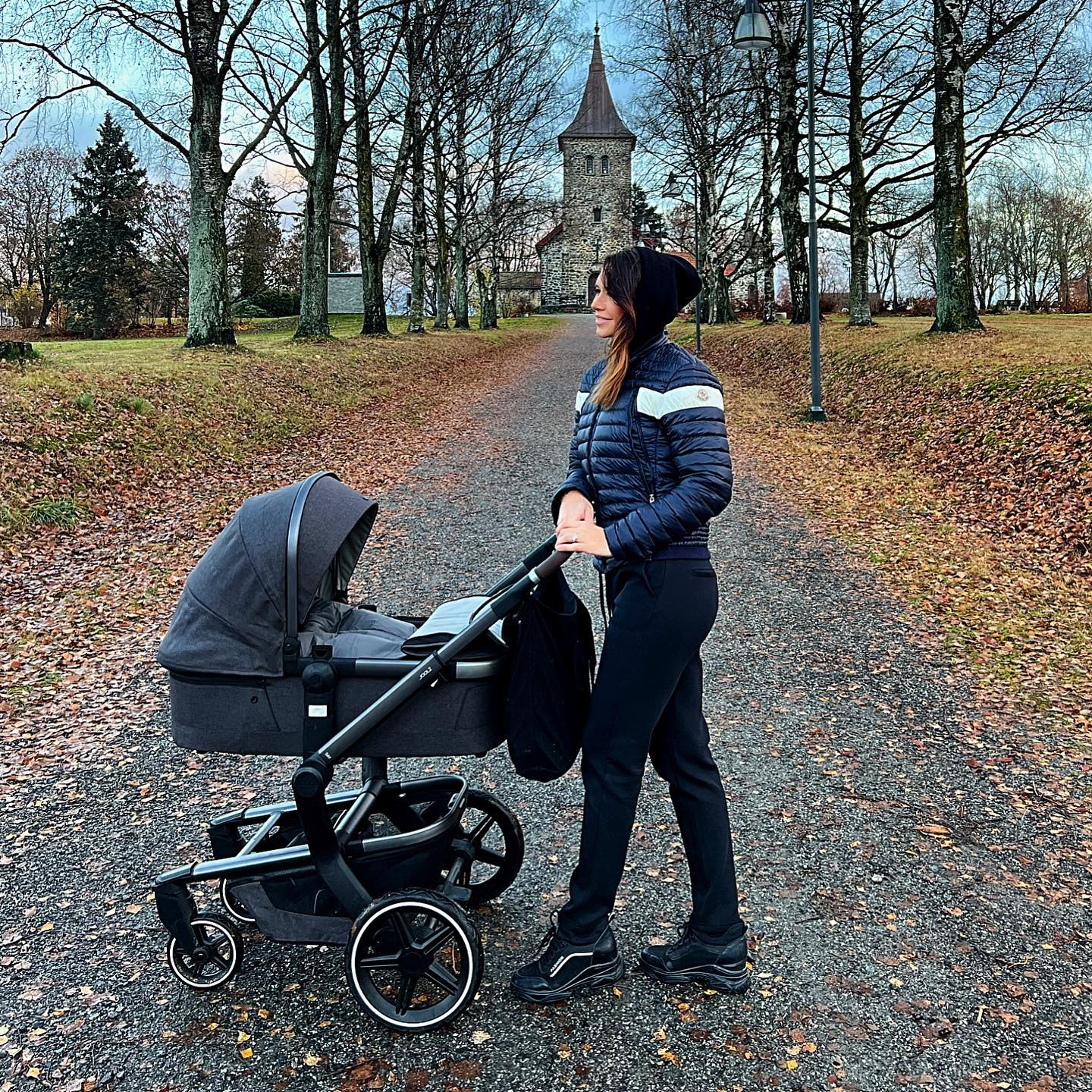 Cum e viața Magdei Pălimariu în Norvegia, de când a devenit mamă: „Sunt și nopți albe”. Nu are bonă pentru băiețelul ei