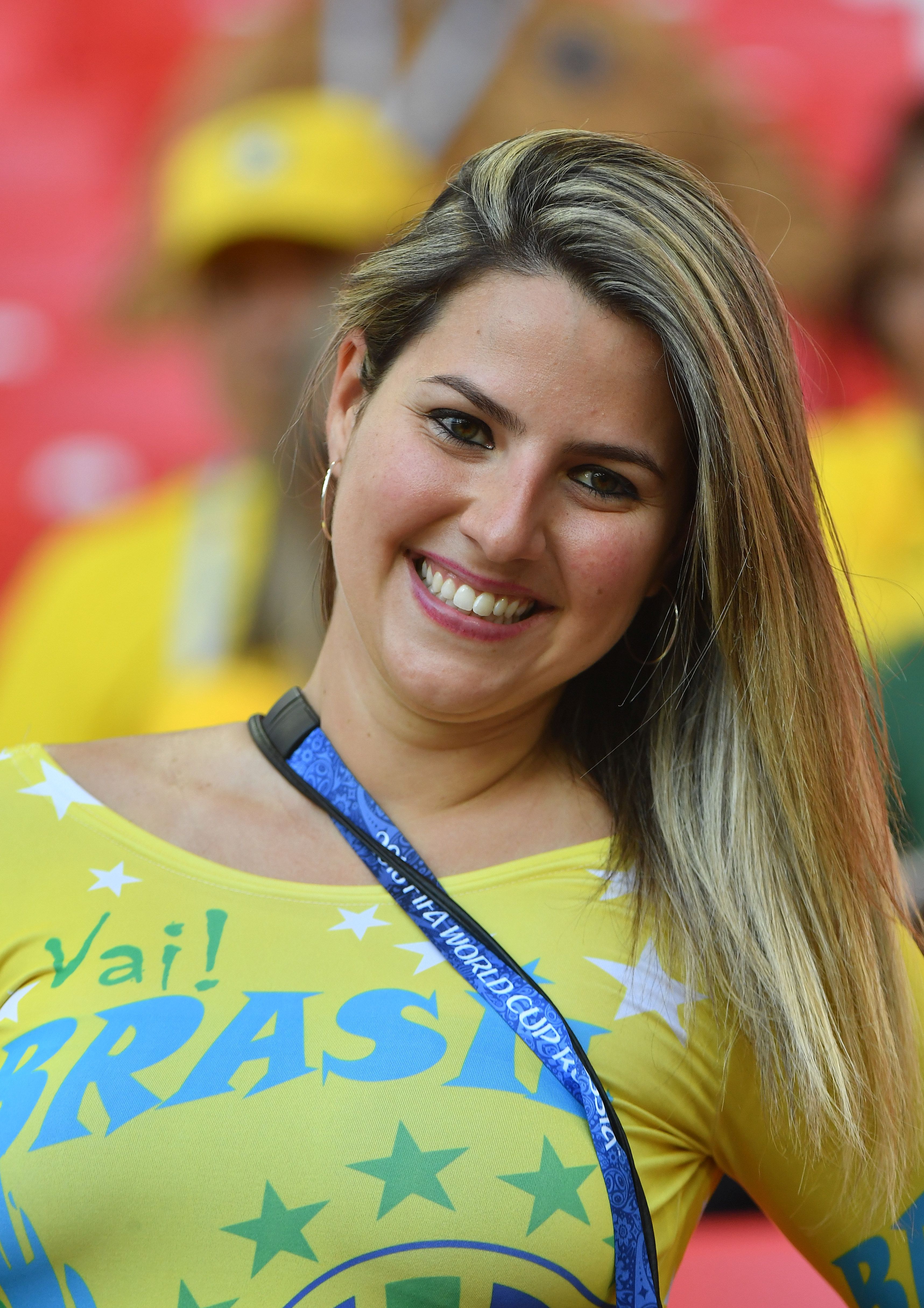 Fotbaliștii din naționala Braziliei sunt susținuți de iubite, soții și fotomodele celebre la Cupa Mondială de fotbal 2018 / GALERIE FOTO