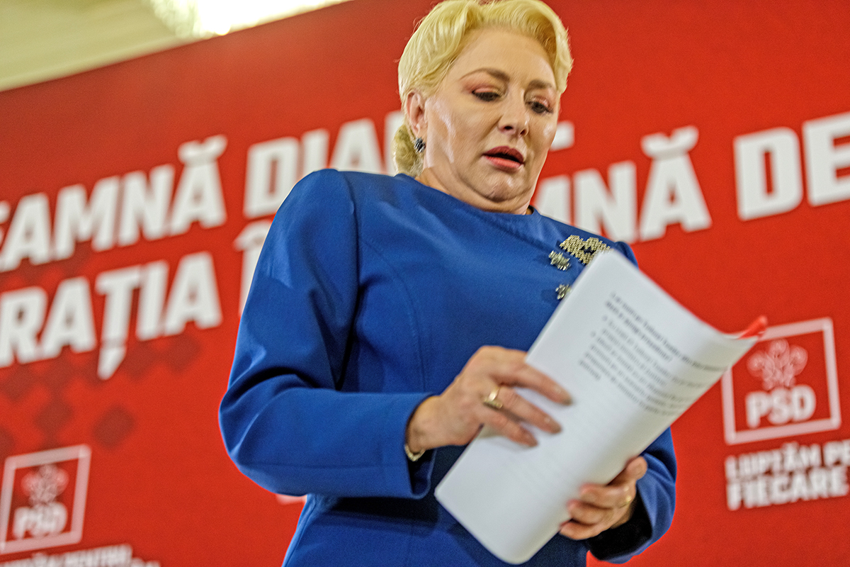 Imagini rare cu Viorica Dăncilă în tinerețe, înainte să intre în politică. Cum arăta brunetă și cu părul ondulat