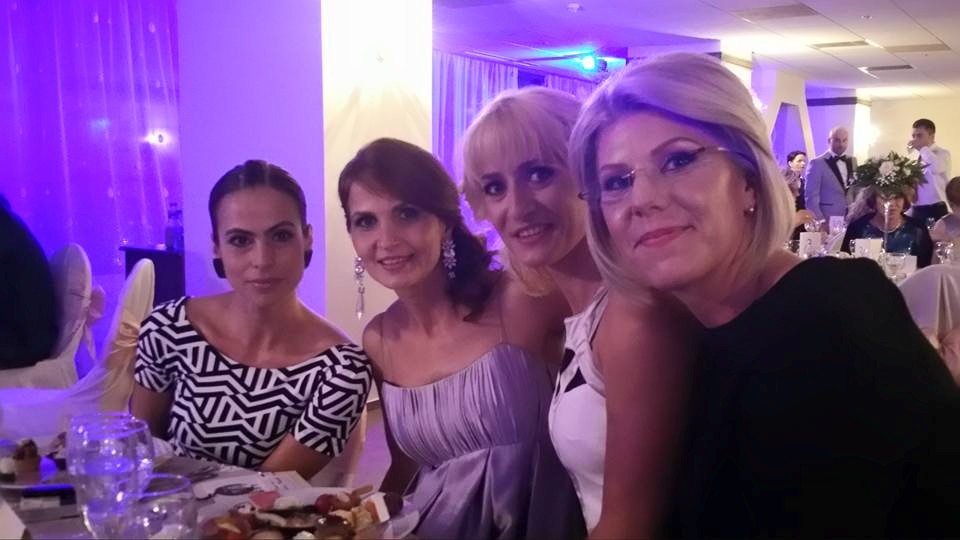 Otilia Bădescu şi soţul ei au spus "Da" în faţa lui Dumnezeu / GALERIE FOTO