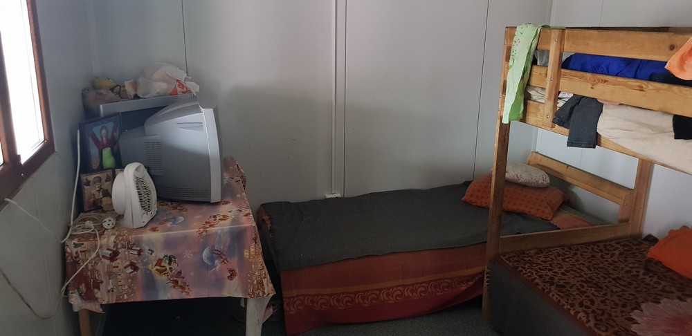 Dinamovistul Hanca "a adoptat" o familie de oameni sărmani dintr-un sat din Bărăgan / GALERIE FOTO