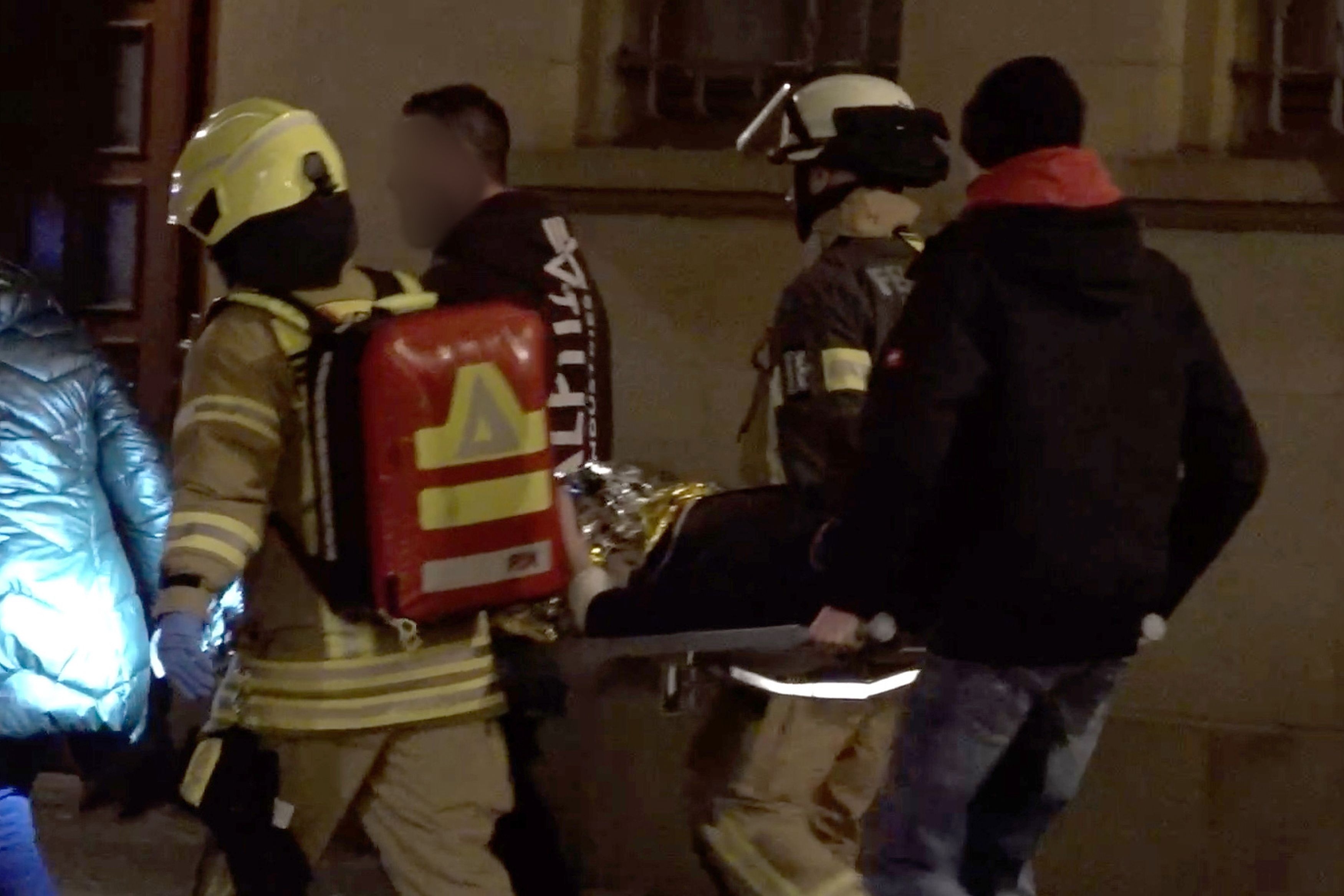 Pompieri în lacrimi la Magdeburg, după ce s-au luptat să salveze sute de victime ale atacului de la târgul de Crăciun: „Singurul lucru care mi-a trecut prin cap a fost: pe care dintre ei îl ajut acum?”