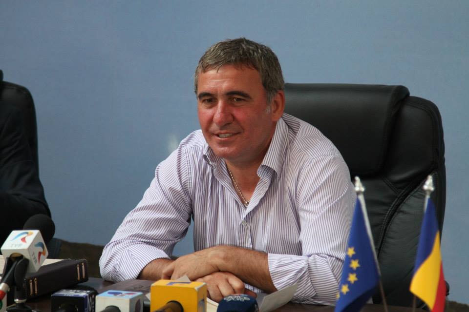Gică Hagi a primit titlul de Cetățean de Onoare al orașului Ovidiu / GALERIE FOTO&VIDEO