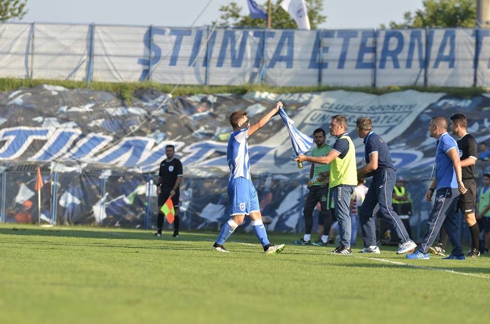 Liga I. CS U Craiova - Steaua 1-2. Olteni, pârliţi de un oltean: arbitrul Comănescu! ^Tade a adus victoria campioanei dintr-un penalty controversat / FOTO