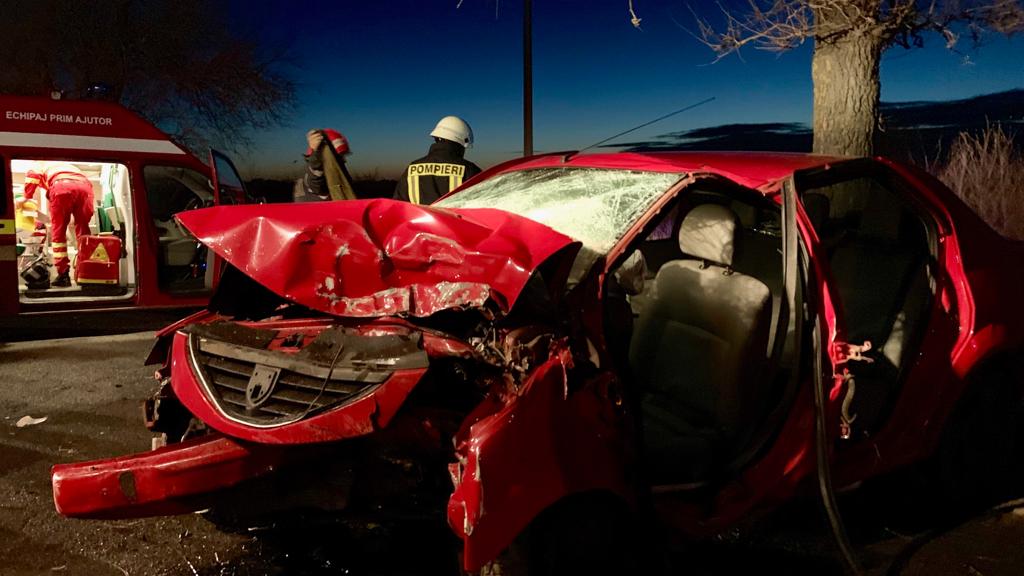 FOTO | Accident grav în Teleorman, în ziua de Crăciun. Doi tineri au murit, un al treilea este la spital / FOTO&VIDEO