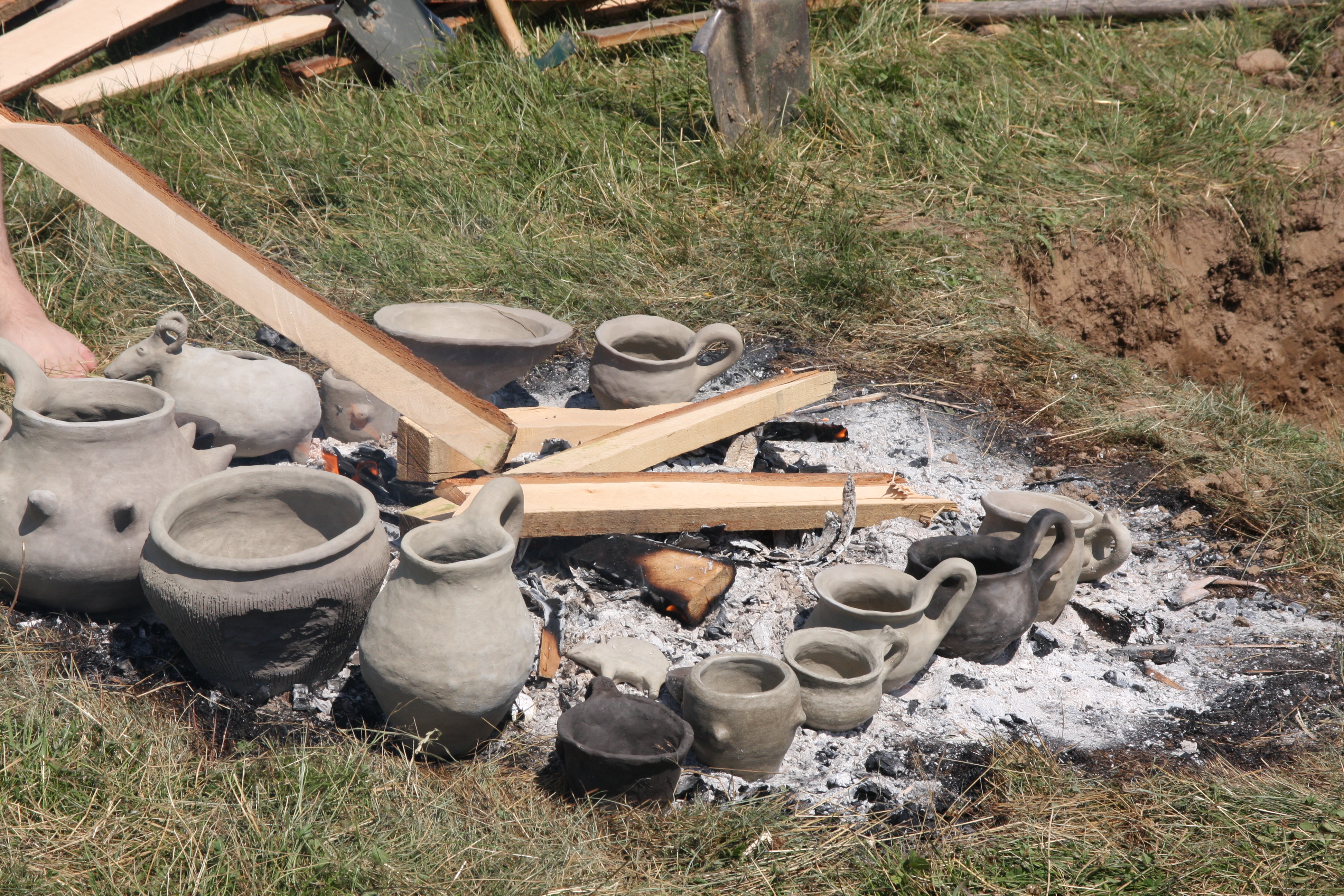 Bijuterii din dinți de nutrie la unicul festival celtic din Europa de Est | GALERIE FOTO