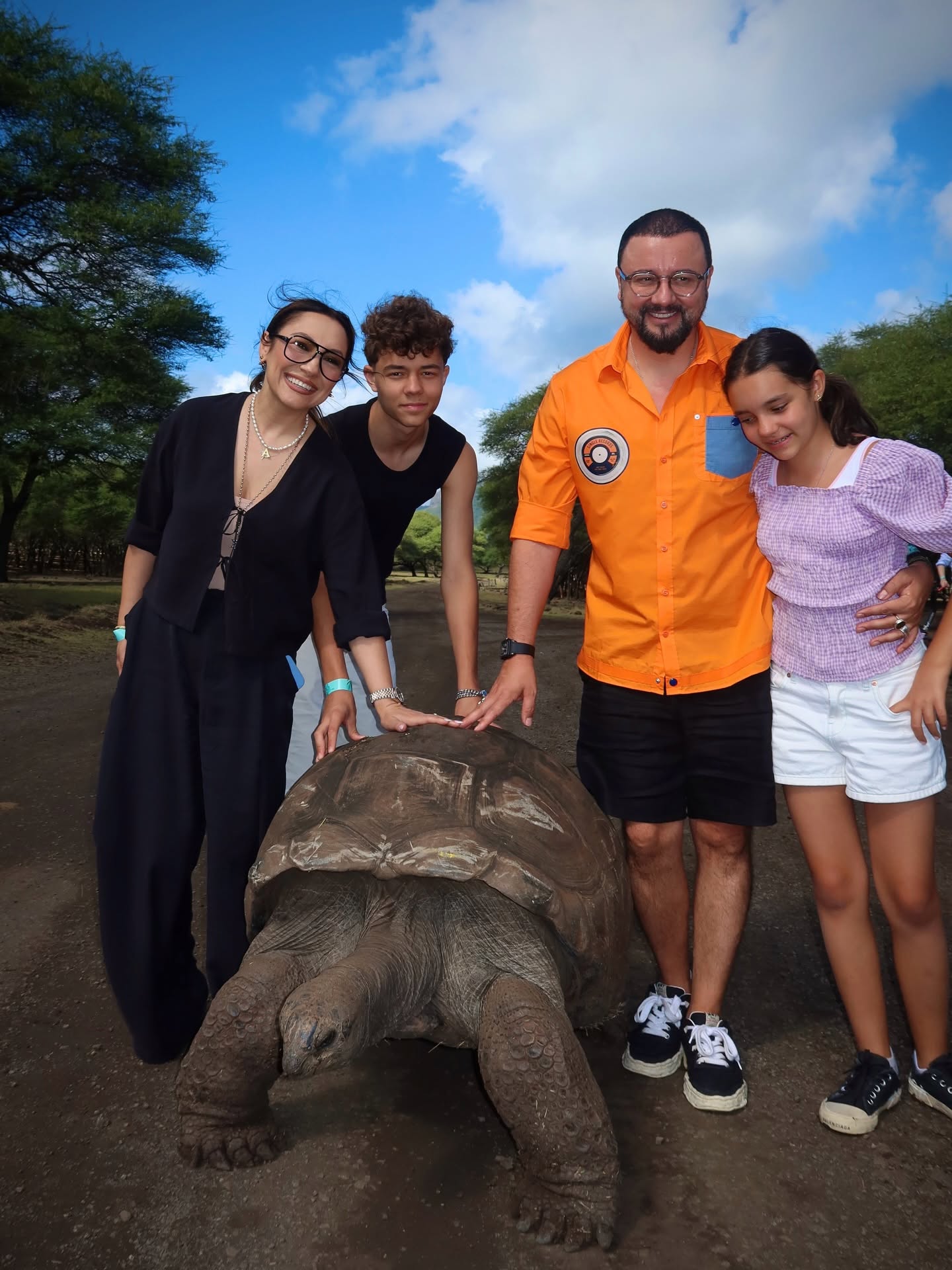 Cu cine s-au întâlnit Andra și Cătălin Măruță pe stradă în vacanța din Mauritius: „Cât de mică este lumea”