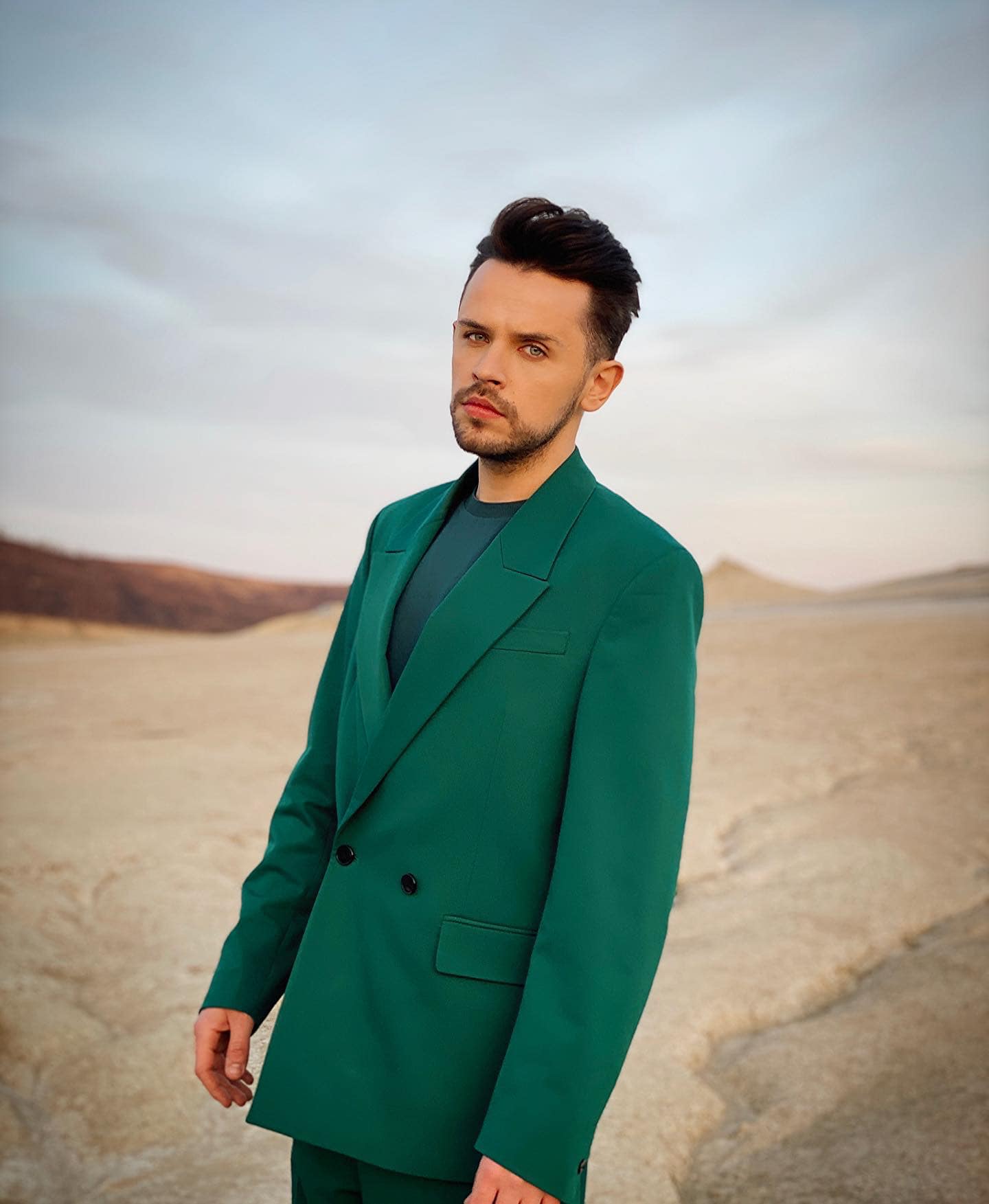 Cine e Bogdan Medvedi de la Vocea României 2024. Cântărețul a participat și la „X Factor”, la Antena 1