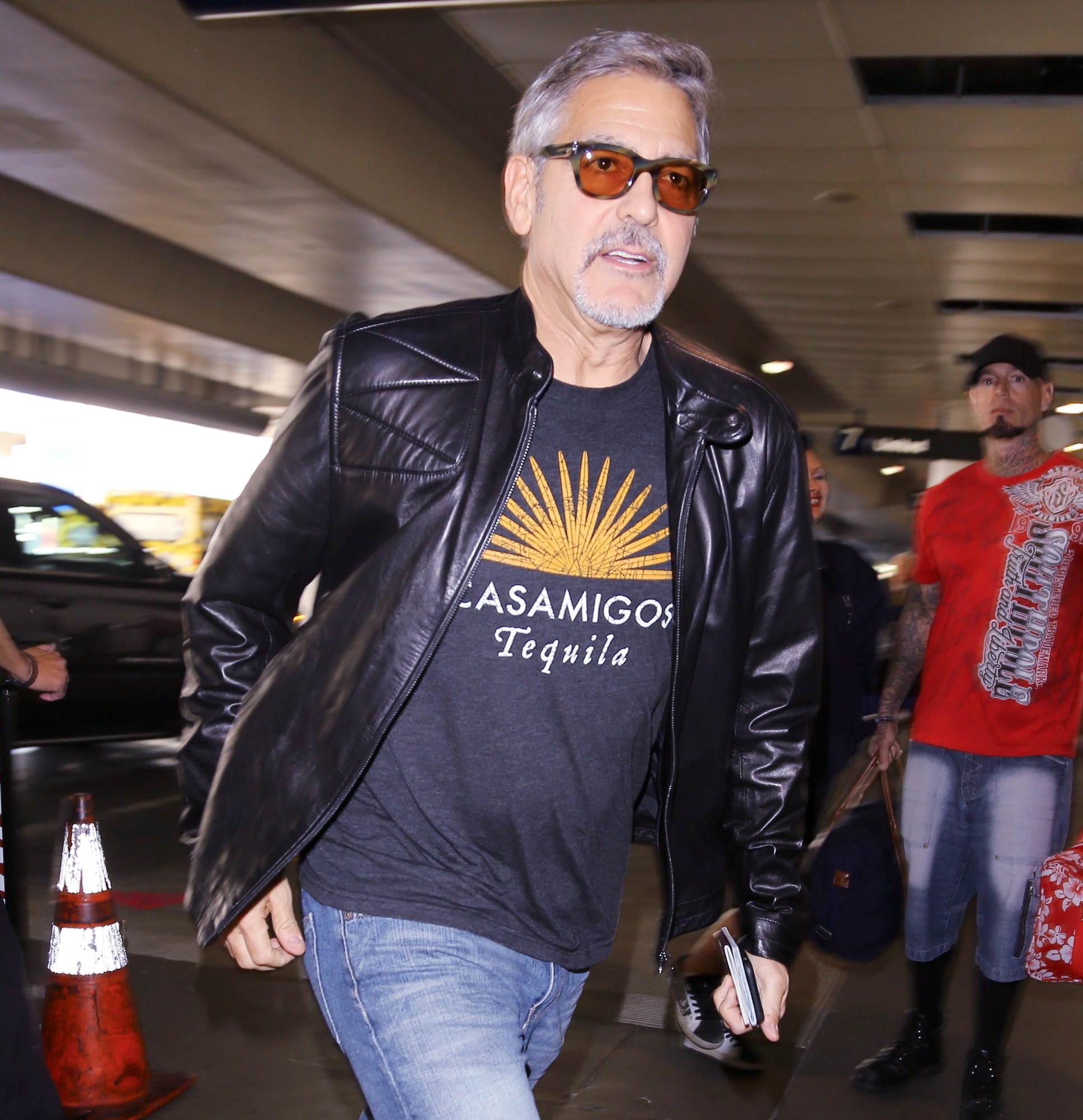Cât costă să petreci alături de George Clooney cinci zile. Cina e inclusă în prețul uriaș: doar 16 persoane pot avea acest privilegiu