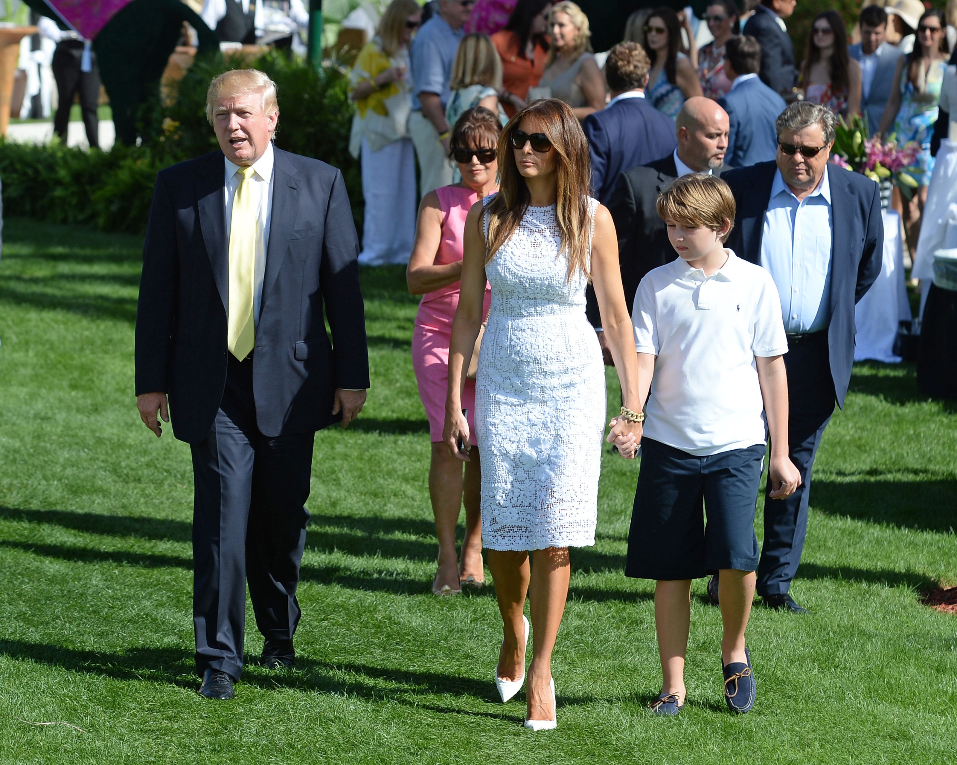 Cum a apărut Melania la discursul lui Donald Trump în fața Congresului. Suma colosală pe care a plătit-o pentru sacoul Dior