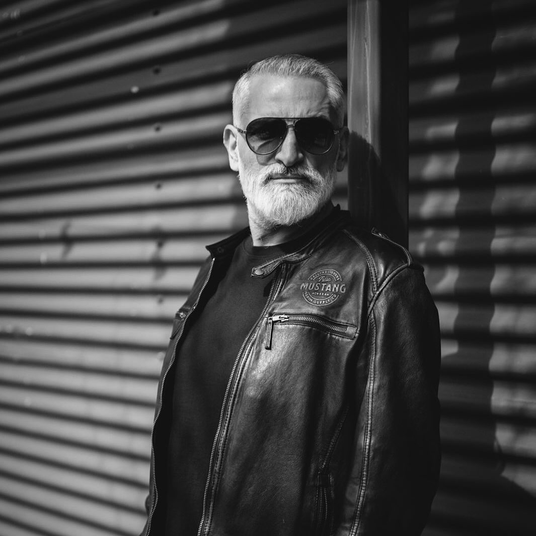 Reacția lui Dinu Maxer după ce Smiley și Damian Drăghici au lansat melodia „S-a furat mireasa”: „Mă deranjează! Am fost o sursă de inspirație pentru ei”