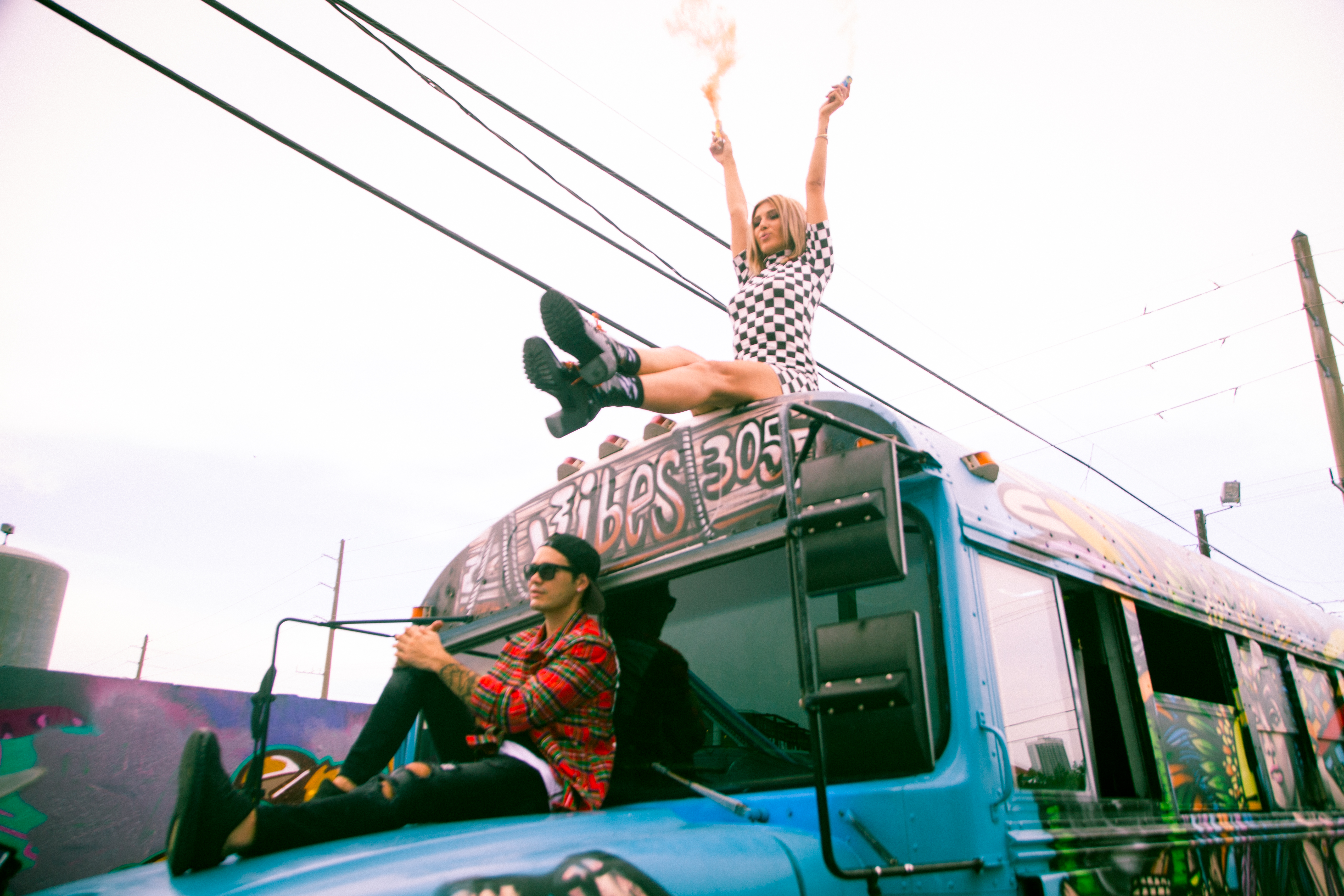 FOTO EXCLUSIV/ Alina Eremia a filmat noul videoclip în Miami. Imagini incendiare cu artista