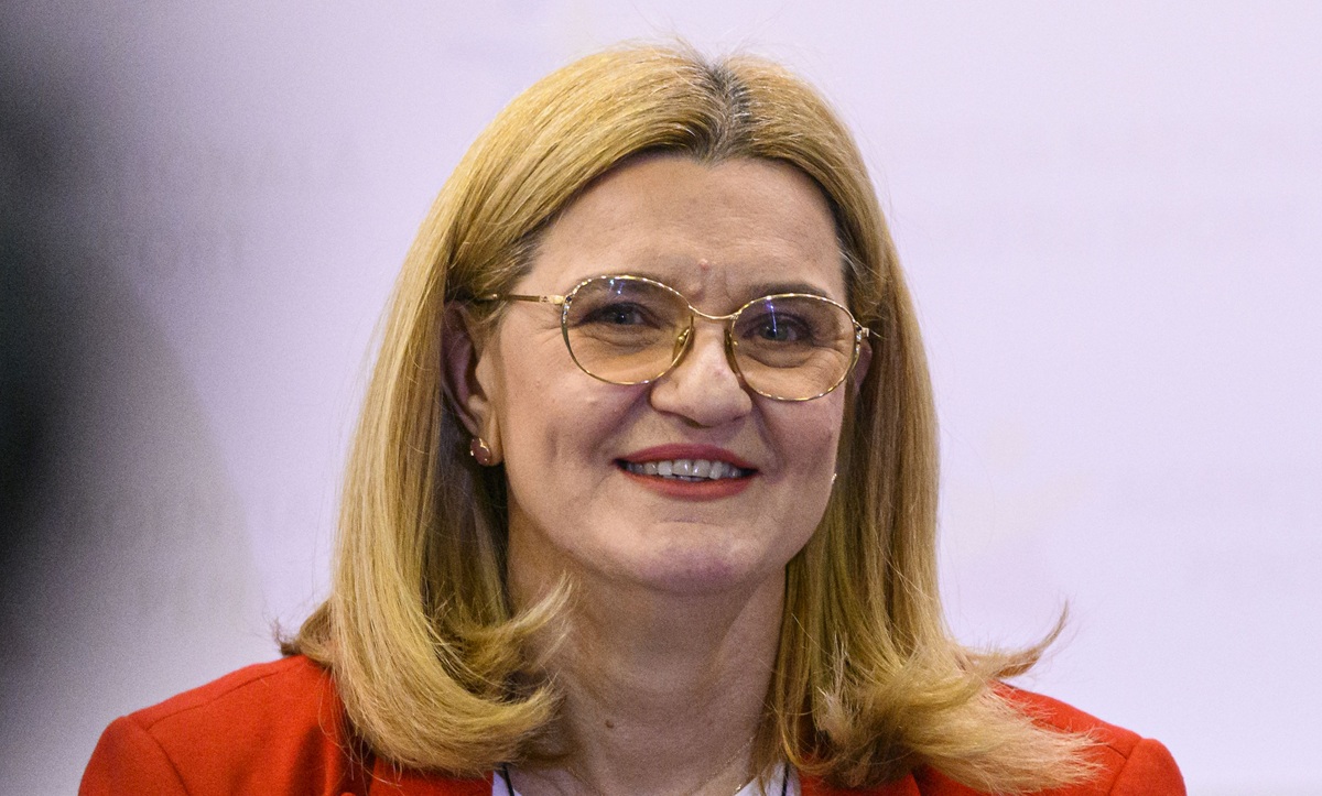 Câți bani a primit Elisabeta Lipă pentru a renunța la afacerea imobiliară din Pipera. Voia să construiască apartamente pe un fost teren al lui Gigi Becali