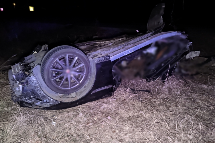 O femeie și-a căutat cu aplicația de pe telefonul mobil soțul care nu mai venea de la cumpărături și l-a găsit mort în Jaguarul răsturnat, în Ungaria